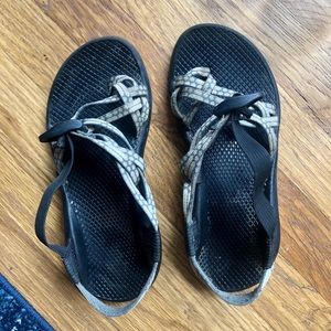 Women’s Size 7 Chaco